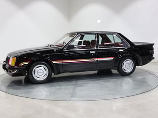 1980 HDT VC Brock Build No 367 - Tuxedo Black