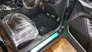 2015 FG-X Falcon XR8 Manual