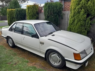 1983 Holden VH HDT Brock Commodore SS Group 3
