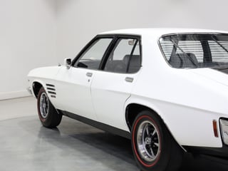 1974 Holden HQ Monaro GTS 308 4sp - Glacier White