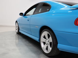 2004 Holden VZ Monaro CV8 - Turismo Mica - 1,974km