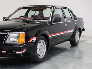 1980 HDT VC Brock Build No 367 - Tuxedo Black