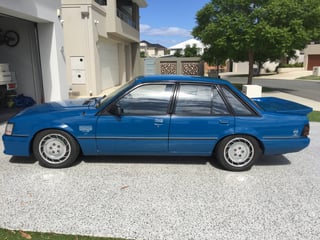 1985 VK Group A Commodore #140