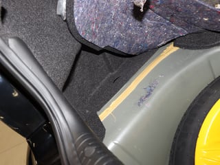 2004 HSV VZ Coupe 4 Build No. 059 - 8,161 km - Phantom Black