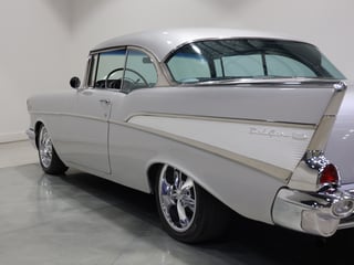 1957 Chevrolet Bel Air - Pillarless 2-Door Hardtop