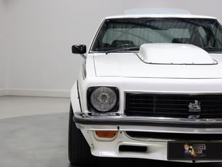 1977 Holden LX Torana SLR 5000 Tribute - Palais White 