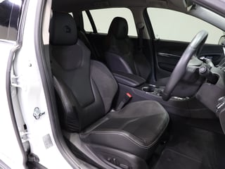 2016 HSV Clubsport R8 Tourer Build No 097 - Heron White …