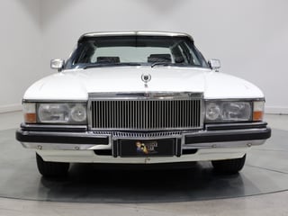 1982 Holden WB Statesman Caprice - Alabaster White