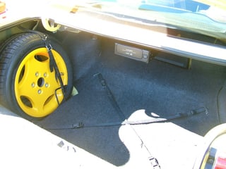 HSV GTS-R Commodore #61