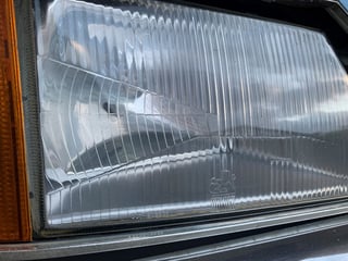 1982 VH SL/E Commodore 5 Litre V8 Shadow Tone