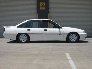 1990 HSV VN Commodore Plus 8