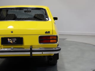 1977 Holden LX Torana SL 253 V8 Hatchback - Absinth Yellow