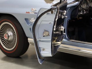 1964 Chevrolet Corvette C2 Sting Ray 327ci 'Fuelie' - Silver Blue Metallic