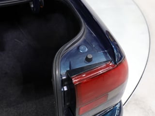 1996 HSV VS Senator 215i Build No 884 - Botanica Blue Mica