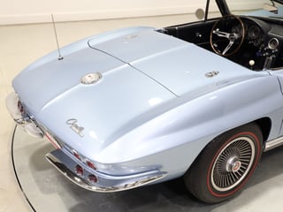 1964 Chevrolet Corvette C2 Sting Ray 327ci 'Fuelie' - Silver Blue Metallic