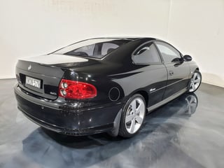 2002 Holden Monaro CV8