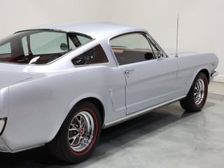 1965 Ford Mustang Fastback 2+2 - Silver Smoke Grey