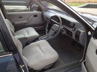 VL Holden Calais 5.0 L V8