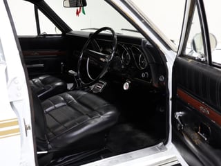 1971 Ford XY Fairmont 302ci Windsor - Ultra White