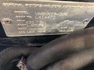 1990 VN Holden Calais 5.0L V8