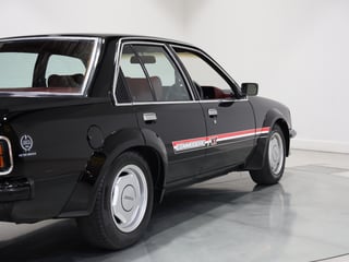 1980 HDT VC Brock Build No 367 - Tuxedo Black