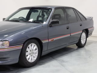 1990 Holden VN SS - Atlas Grey 