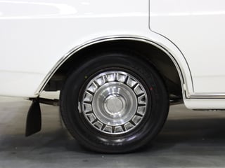 1971 Ford XY Fairmont 302 V8 - Ultra White