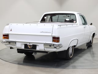 1967 Holden HR 186 S Utility - Grecian White