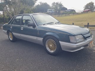 1985 Holden VK Calais 308 V8