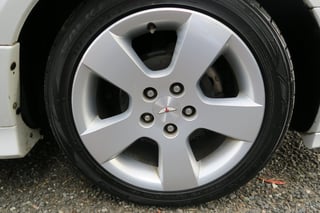 2001 AUII Tickford XR8 220kw