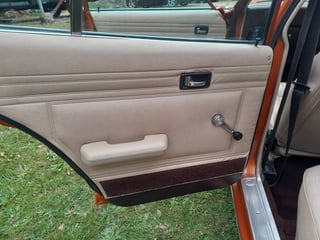 1976 XB Ford Fairmont 302 V8 - Copper Bronze