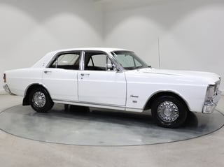 1971 Ford XY Fairmont 302 V8 - Ultra White