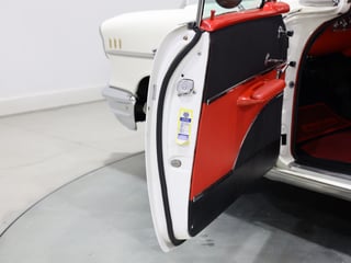 1957 Chevrolet Bel Air - Pillarless 2-Door Hardtop