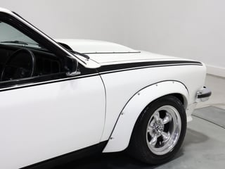 1977 Holden LX Torana SLR 5000 Tribute - Palais White 