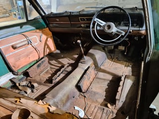 1971 Chrysler Valiant VG Pacer - Resto Project