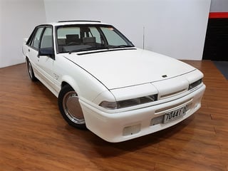 1987 VL HDT Group 3 Signature Series