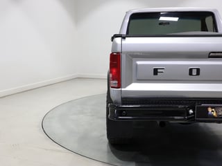 1982 Ford F-Series Pickup F100 RHD 4x4 - 351 V8