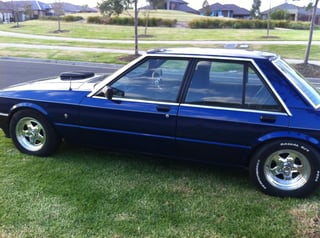 XD Fairmont Ghia 302 V8