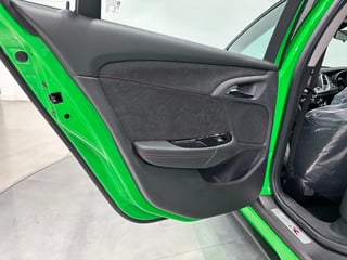 2017 HSV GTSR Build No 1106 - Spit Fire Green - Delivery kms …