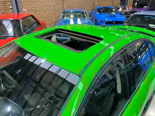 2017 HSV GTSR - Spitfire Green 0064 km …