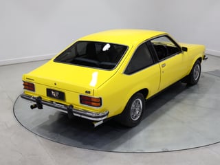 1977 Holden LX Torana SL 253 V8 Hatchback - Absinth Yellow