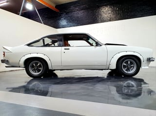 1977 LX Torana Hatchback SS A9X Replica