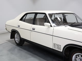 1973 Ford Falcon XB GT 4V - Polar White 