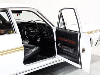 1971 Ford XY Fairmont 302ci Windsor - Ultra White