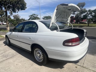 2000 VTII Commodore Executive  - Factory  5.7L Gen III LS1 6 spd Man