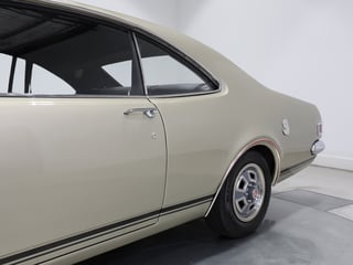1968 Holden HK Monaro GTS 327 Bathurst - Silver Mink