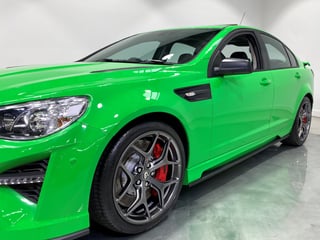 2017 HSV GTSR - Spitfire Green 0064 km …
