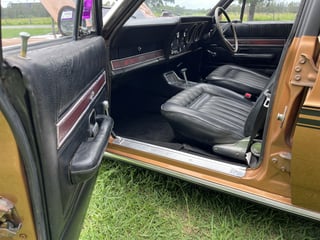 1971 XY GT Falcon Replica - Nugget Gold