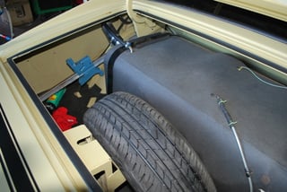 VH R/T E38 Valiant Charger