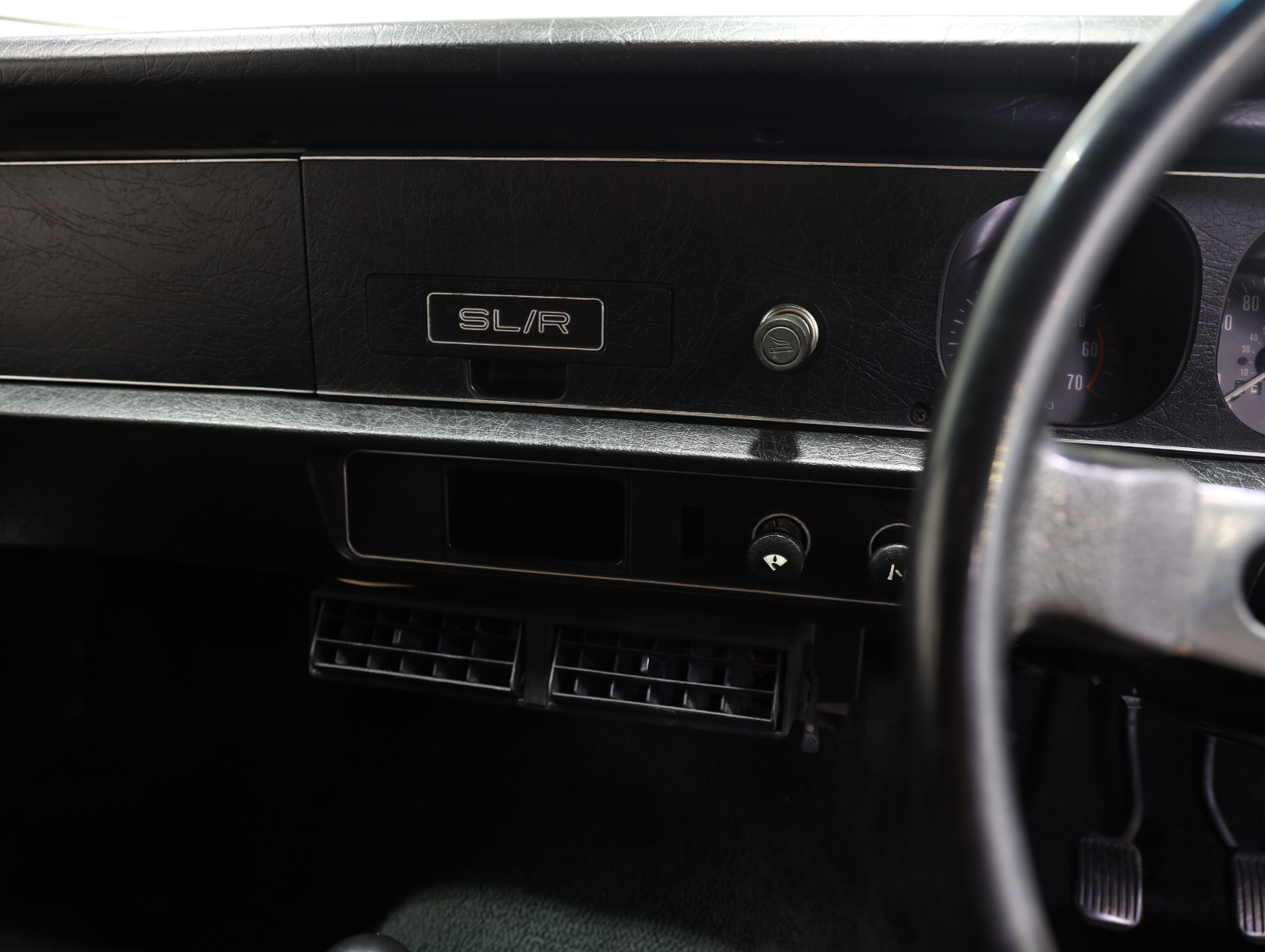 1974 Holden LH Torana L34 SLR 5000 - Glacier White